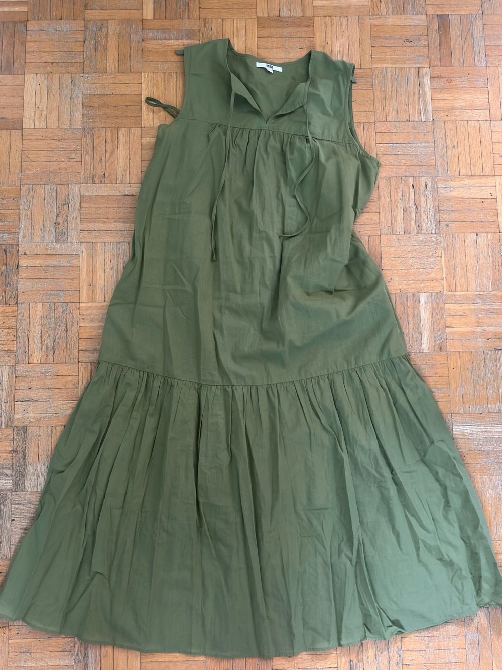 Uniqlo Green dress